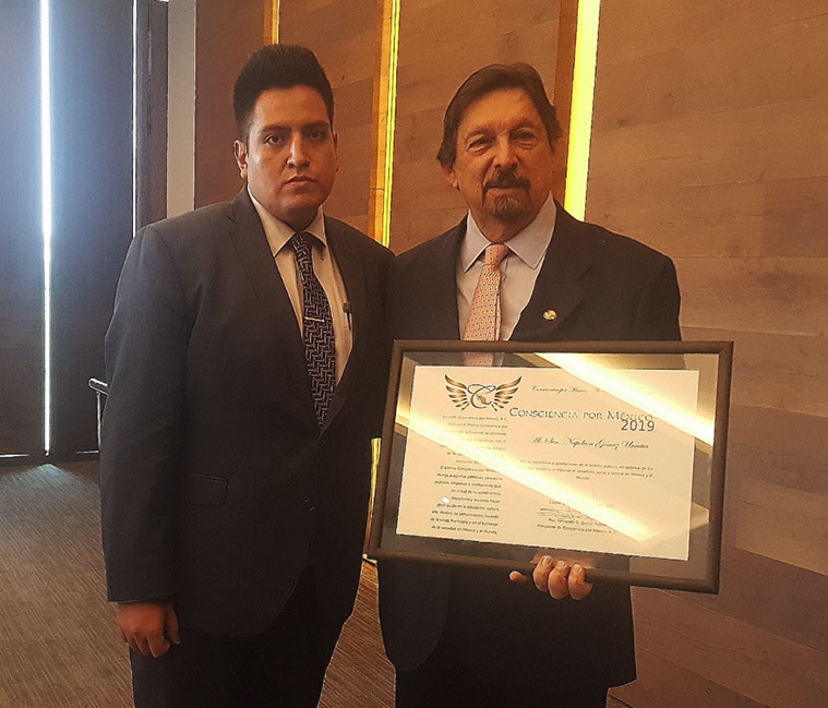 Napoleón Gómez Urrutia